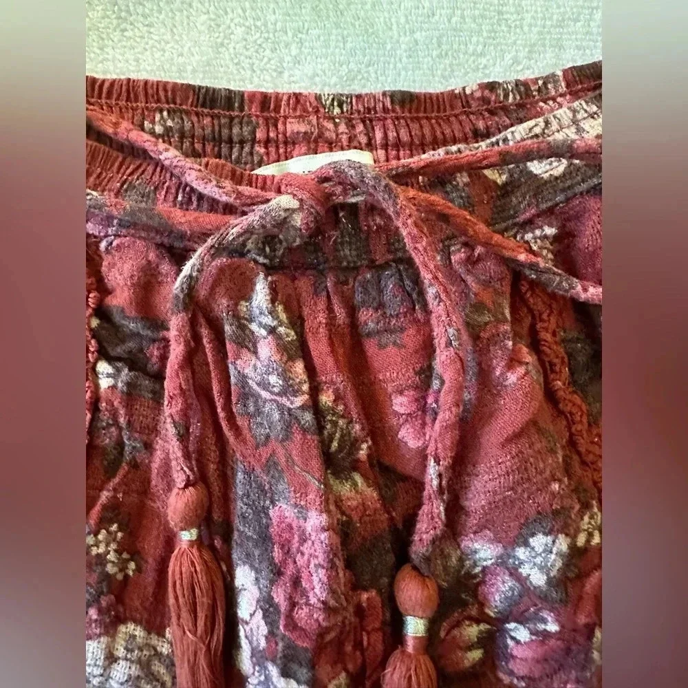 American Eagle Outfitters flowy floral shorts